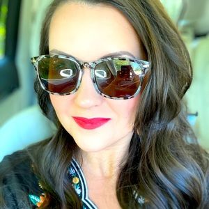 Meet your Posher, Genevieve